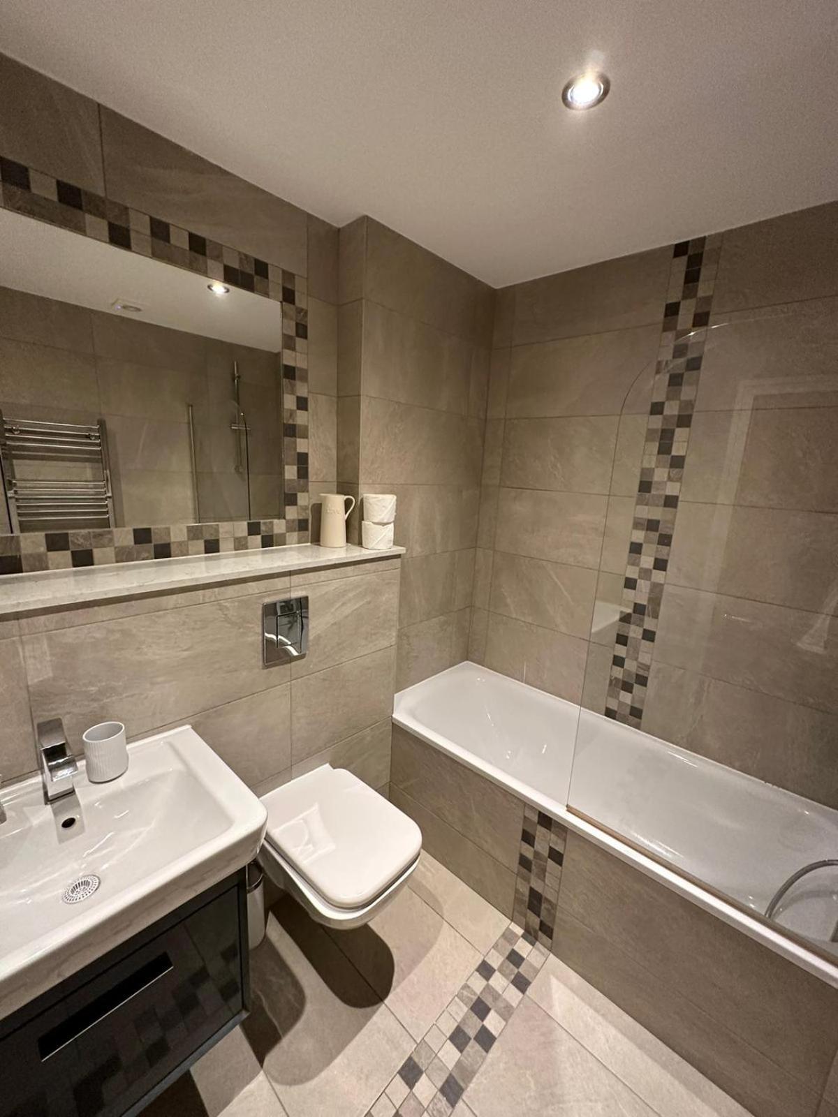 Barbican Pad By Condokeeper ลอนดอน ภายนอก รูปภาพ